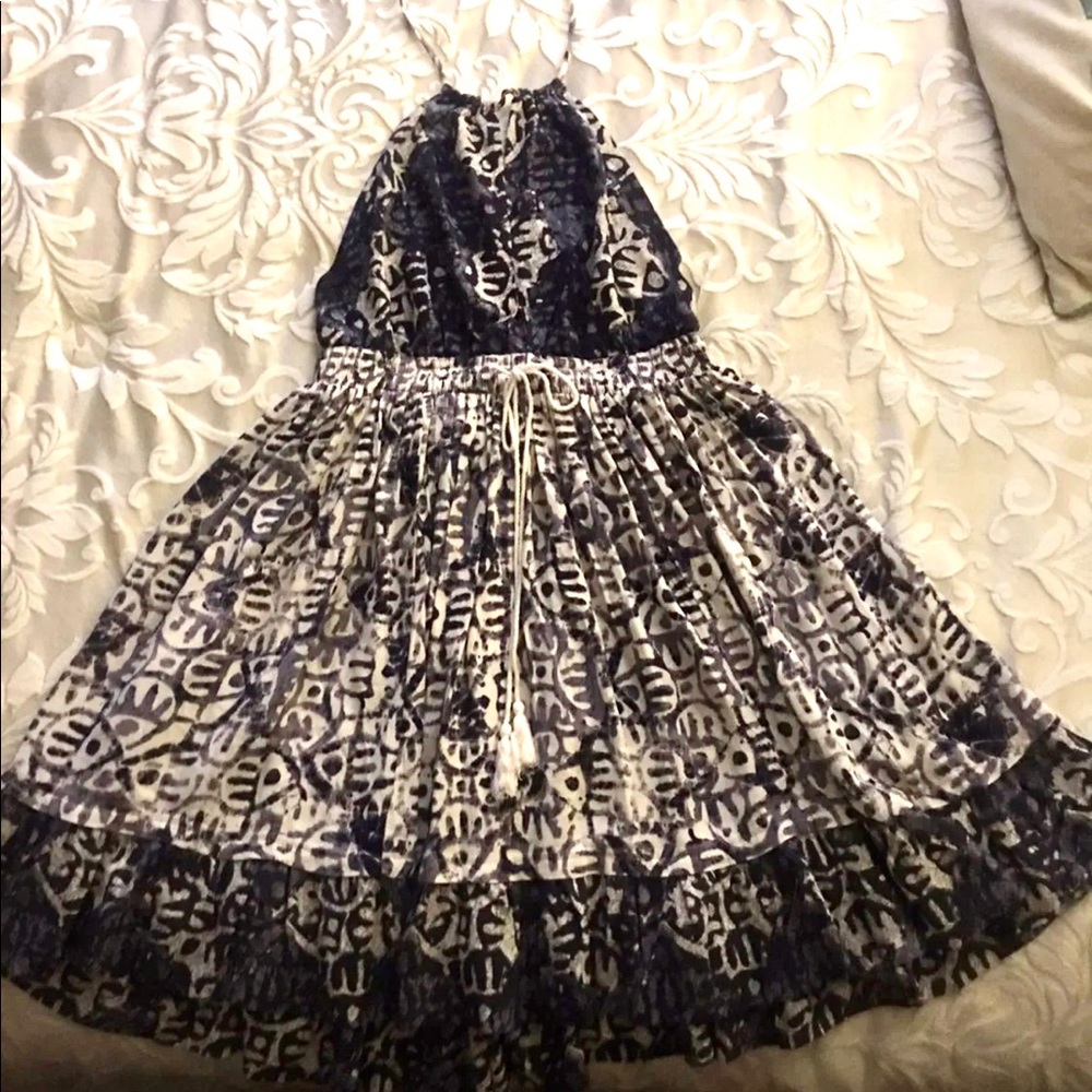 NWT 💙🤍 Free People halter mini dress blue & white! Size M